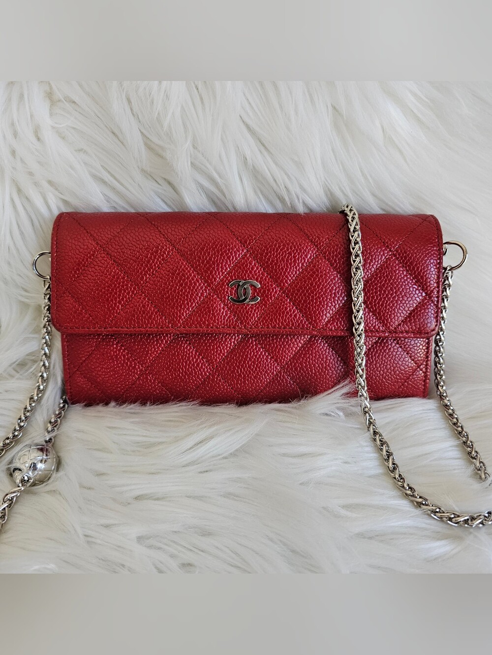 โฅ๏ธ Chanel Long Wallet โฅ๏ธ - Picture 3 of 14